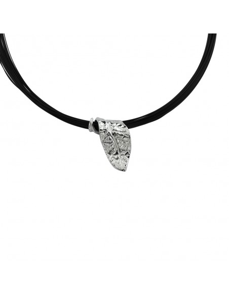 Colgante de plata con forma de hoja TN278
